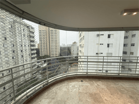 Apartamento com 3 quartos à venda em Jardim europa - SP