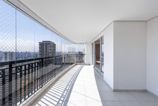 Apartamento com 4 quartos para locação em Cidade monções - SP