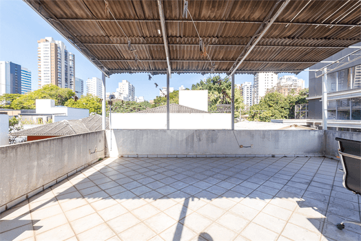 Casa com 6 quartos à venda ou para locação em Campo belo - SP