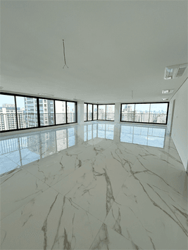 Apartamento com 4 quartos à venda em Moema - SP