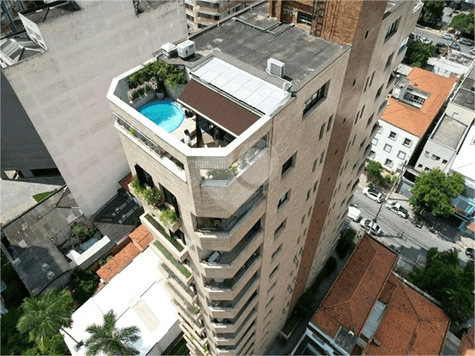Apartamento com 4 quartos para locação em Pinheiros - SP