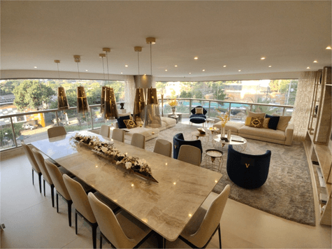 Apartamento com 3 quartos à venda em Moema - SP