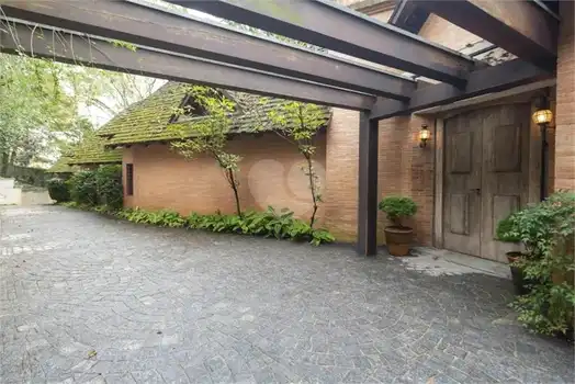 Casa com 5 quartos à venda em Fazenda morumbi - SP