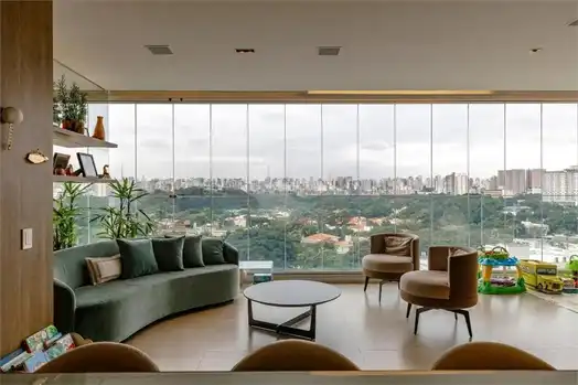 Apartamento com 3 quartos à venda ou para locação em Moema - SP