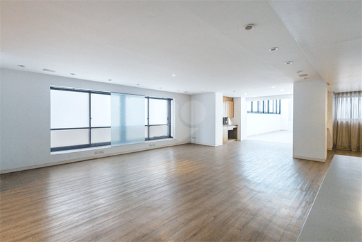 Apartamento com 3 quartos à venda em Cerqueira césar - SP