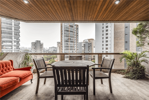 Apartamento com 4 quartos à venda em Moema - SP