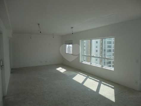 Apartamento com 3 quartos à venda ou para locação em Campo belo - SP