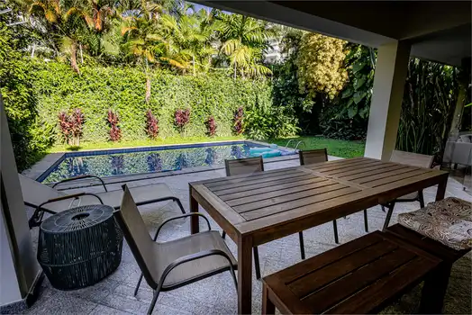 Casa térrea com 3 quartos à venda em Alto de pinheiros - SP