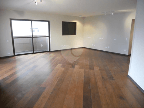 Apartamento com 3 quartos à venda ou para locação em Indianópolis - SP