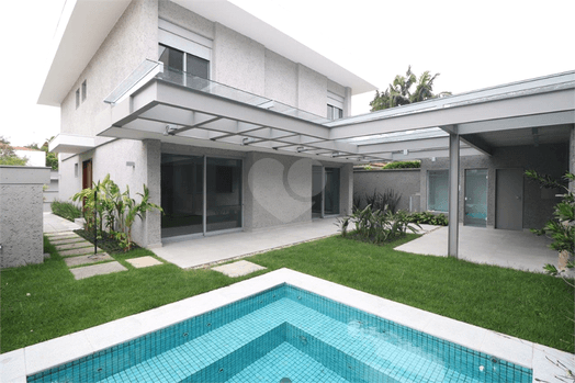Sobrado com 4 quartos à venda em Alto de pinheiros - SP