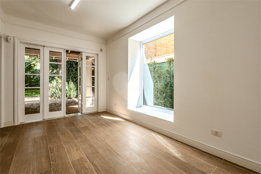Casa com 3 quartos para locação em Jardim europa - SP
