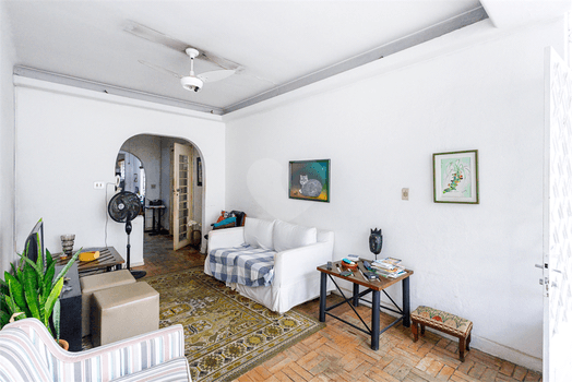 Casa à venda em Cerqueira césar - SP