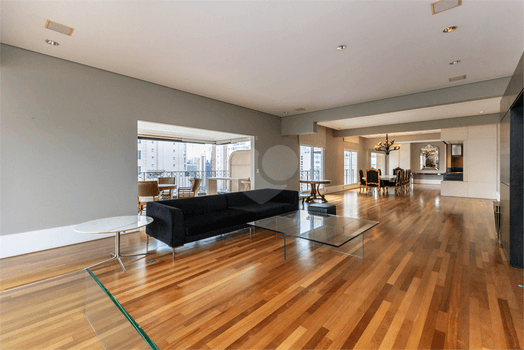 Apartamento com 4 quartos para locação em Vila nova conceição - SP