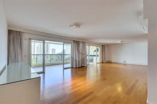 Apartamento com 4 quartos para locação em Santo amaro - SP