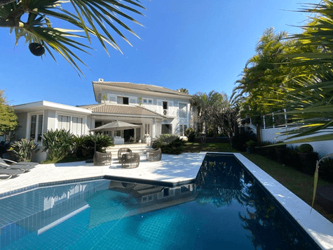 Casa com 4 quartos à venda em Tamboré - SP