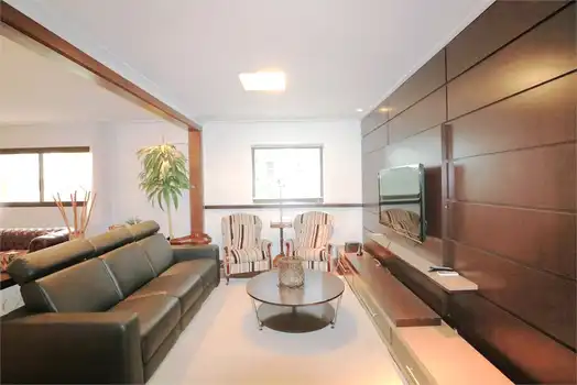 Apartamento com 4 quartos à venda em Moema - SP
