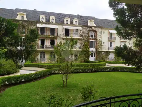 Apartamento com 3 quartos para locação em Jardim europa - SP