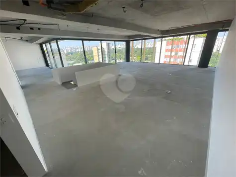 Apartamento com 4 quartos à venda em Jardim europa - SP