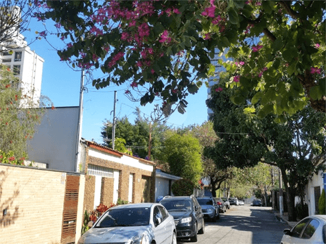 Casa térrea com 4 quartos à venda ou para locação em Cidade monções - SP