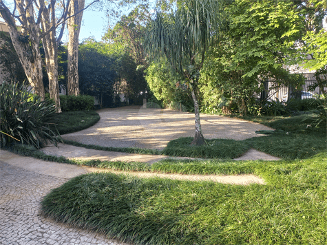 Casa com 5 quartos à venda ou para locação em Alto de pinheiros - SP