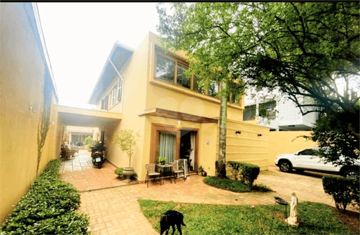 Casa com 4 quartos à venda em Alto de pinheiros - SP