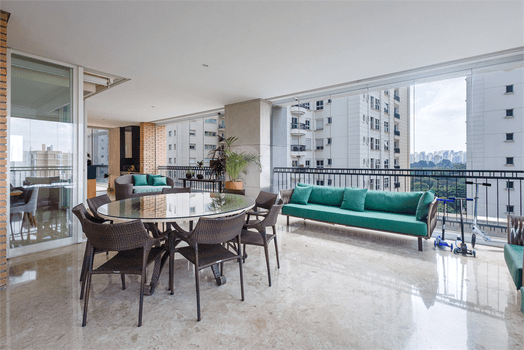 Apartamento com 4 quartos à venda em Moema - SP