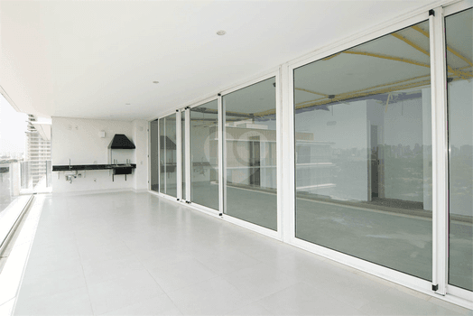 Apartamento com 4 quartos à venda em Moema - SP