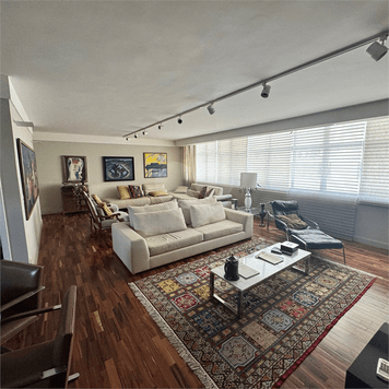 Apartamento com 4 quartos à venda ou para locação em Cerqueira césar - SP