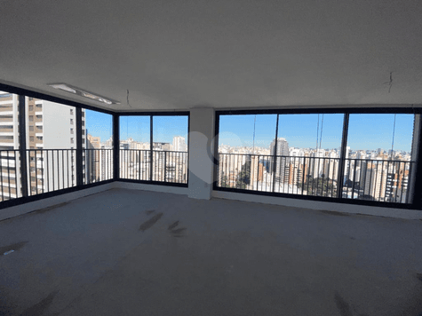 Apartamento com 4 quartos à venda em Moema - SP