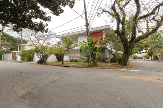 Casa com 5 quartos à venda em Vila madalena - SP