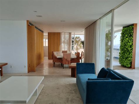 Apartamento com 4 quartos para locação em Vila uberabinha - SP
