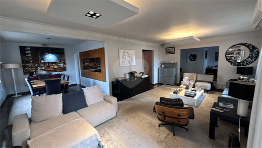 Apartamento com 3 quartos à venda em Jardim europa - SP
