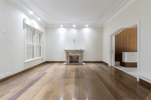 Casa com 18 quartos para locação em Jardim américa - SP
