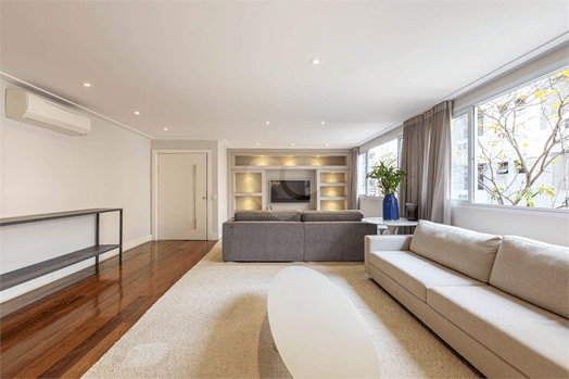 Apartamento com 3 quartos para locação em Itaim bibi - SP