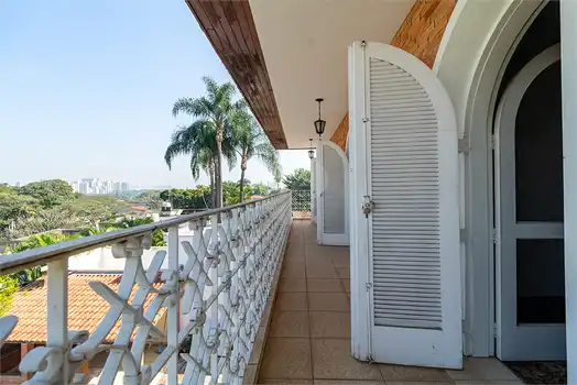 Casa com 4 quartos à venda em Vila madalena - SP
