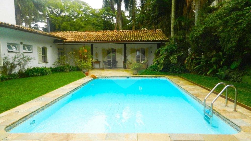Casa térrea com 4 quartos à venda em Santo amaro - SP