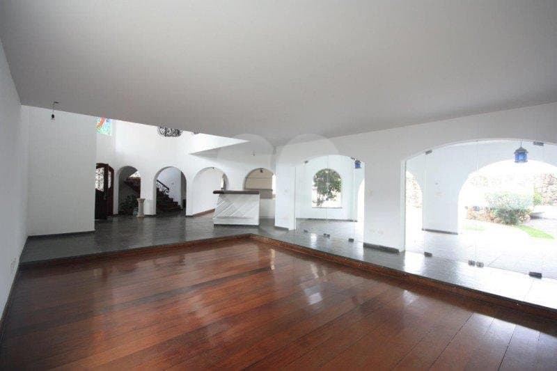 Casa com 4 quartos à venda em Vila madalena - SP