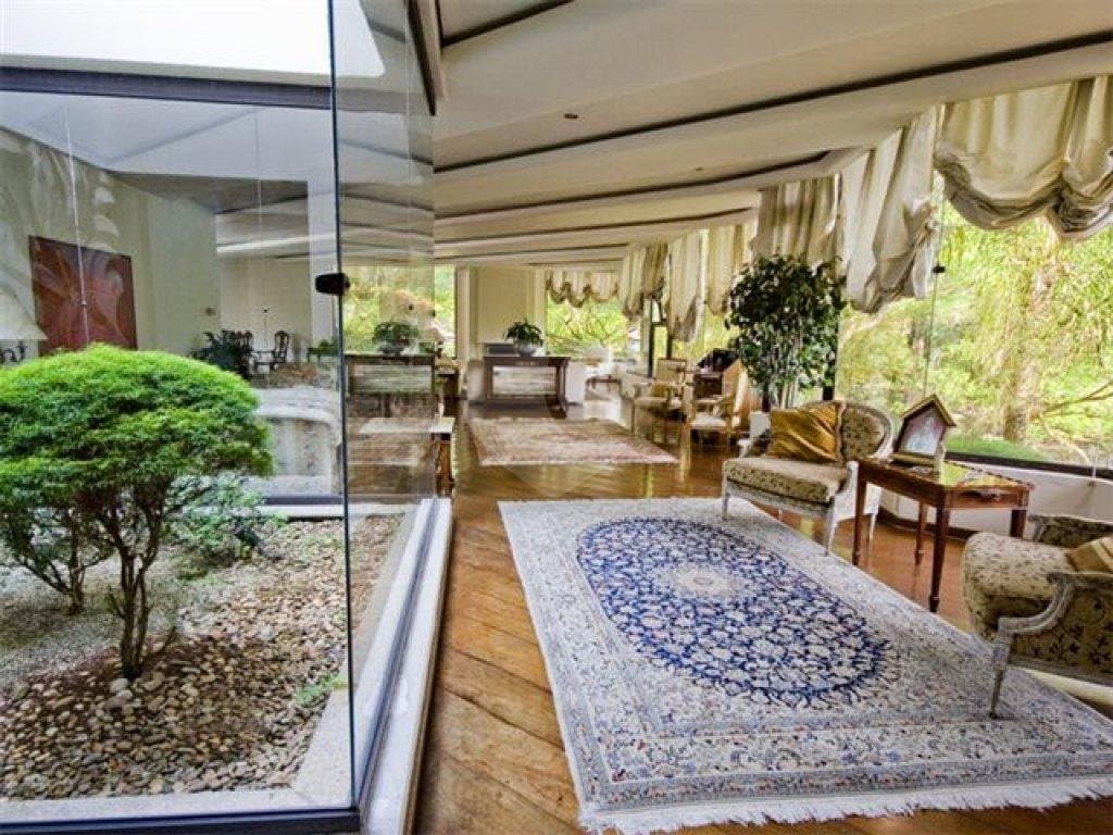 Casa com 5 quartos à venda em Jardim leonor - SP