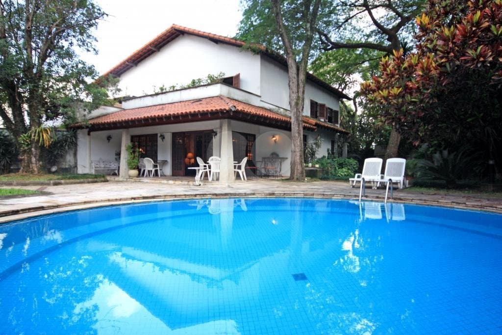 Sobrado com 4 quartos à venda em Alto de pinheiros - SP