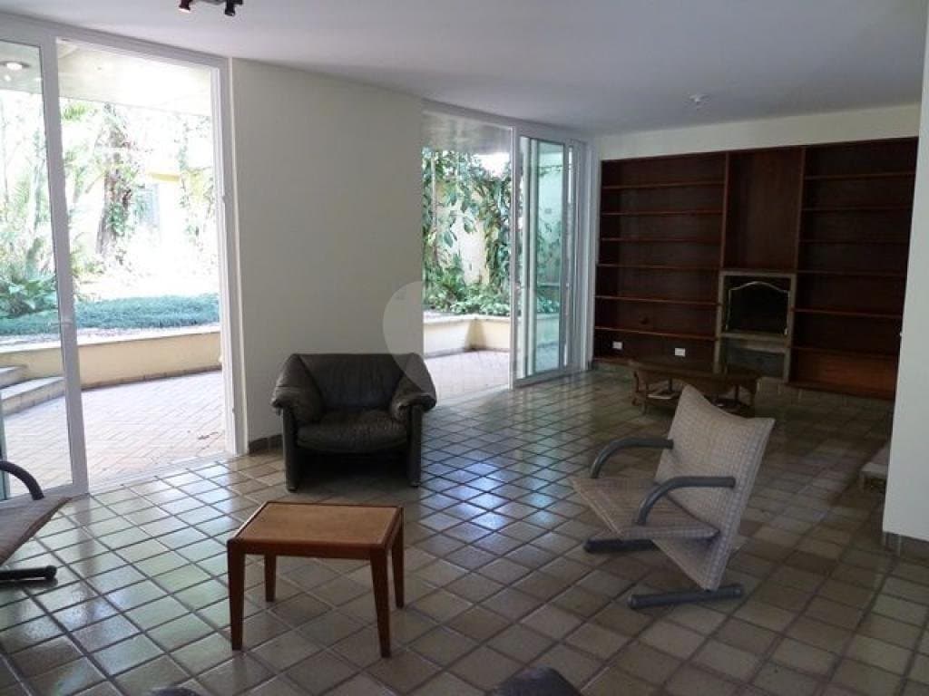 Sobrado com 4 quartos à venda em Pinheiros - SP